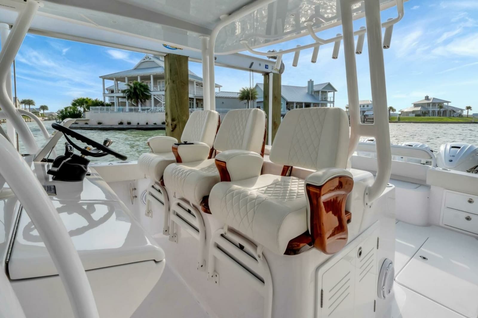 2023 Jupiter 43 Center Console - Photo 27