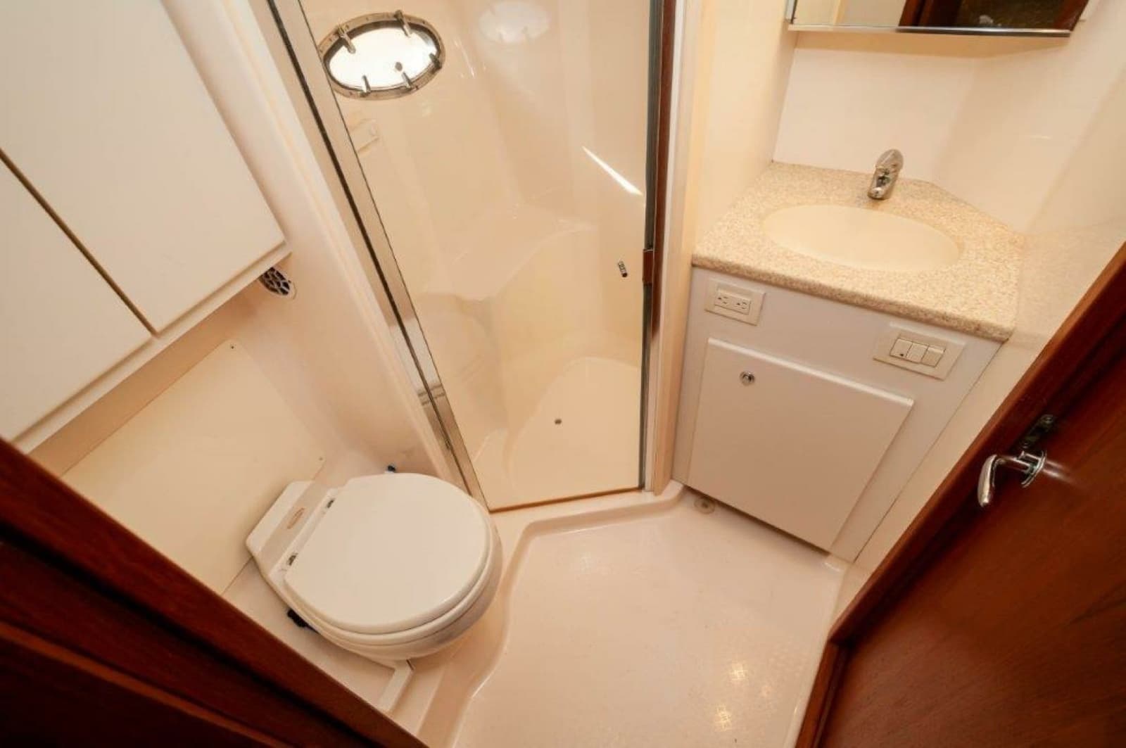2003 Tiara Yachts 4200 Open - Photo 16