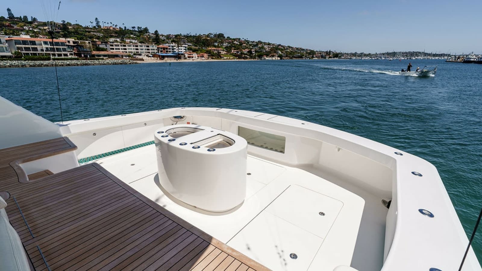 2019 Viking 80 Skybridge - Photo 70