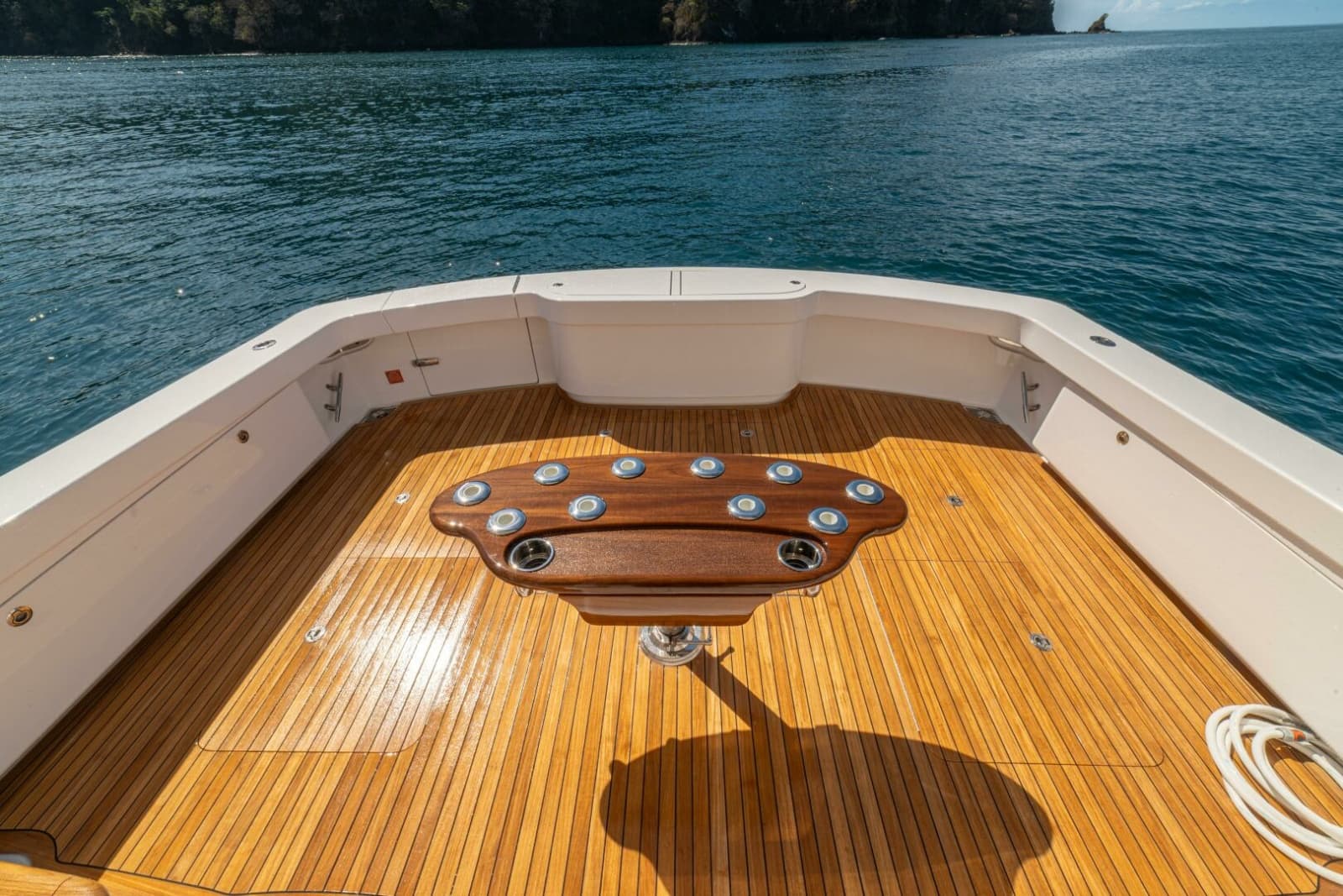 2025 Viking 58 Convertible - Photo 34