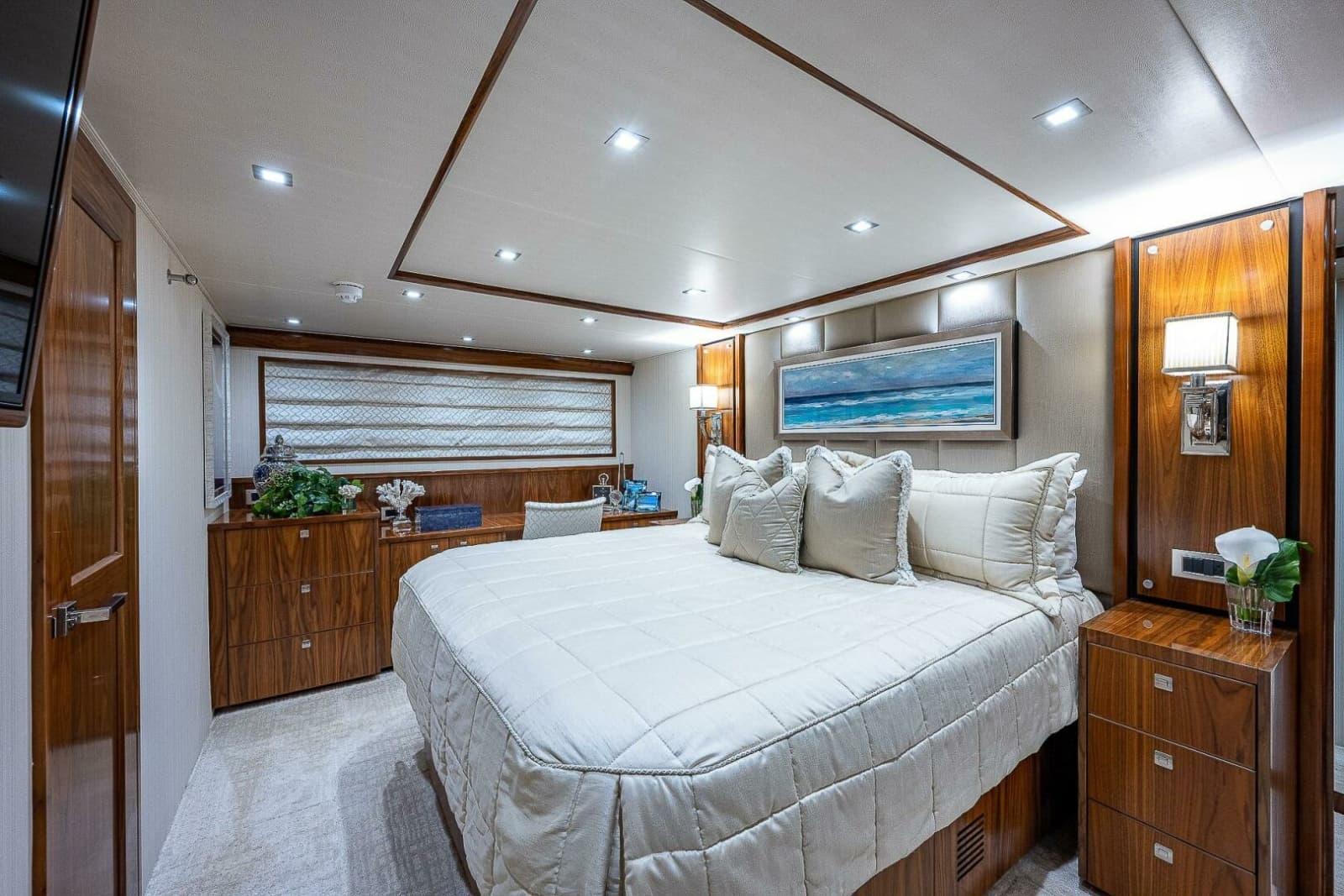 2017 Viking 75 Motoryacht - Photo 13