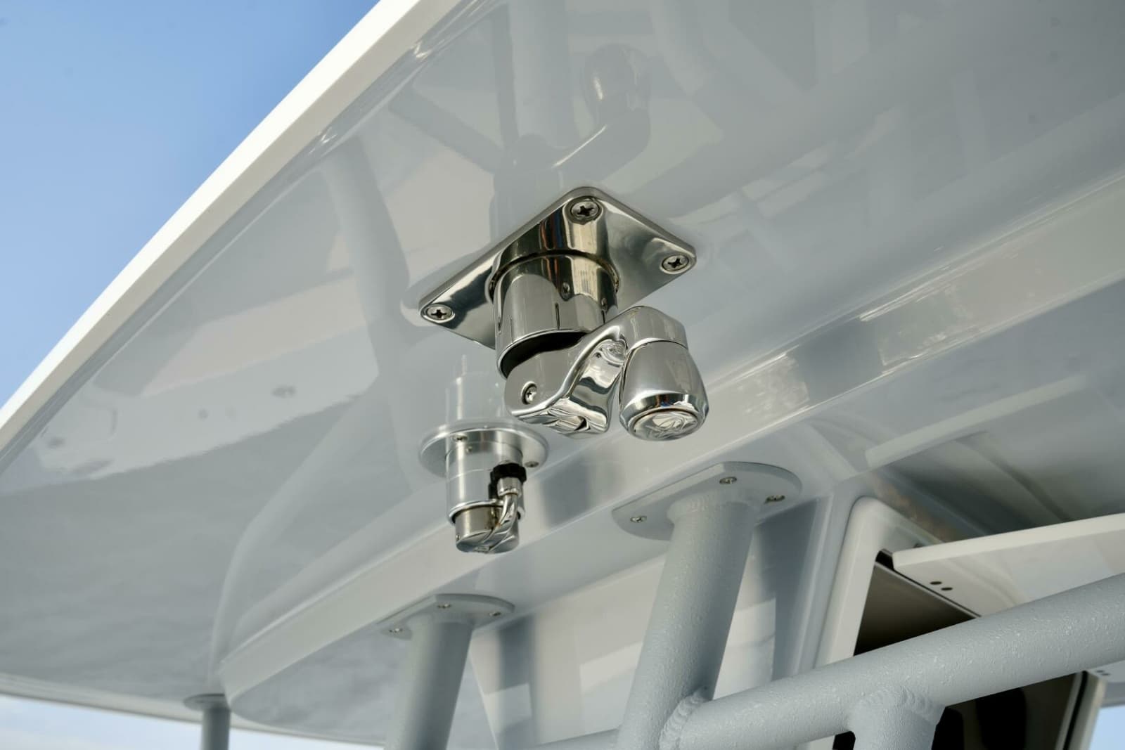 2024 Reef Runner Center Console - Photo 13