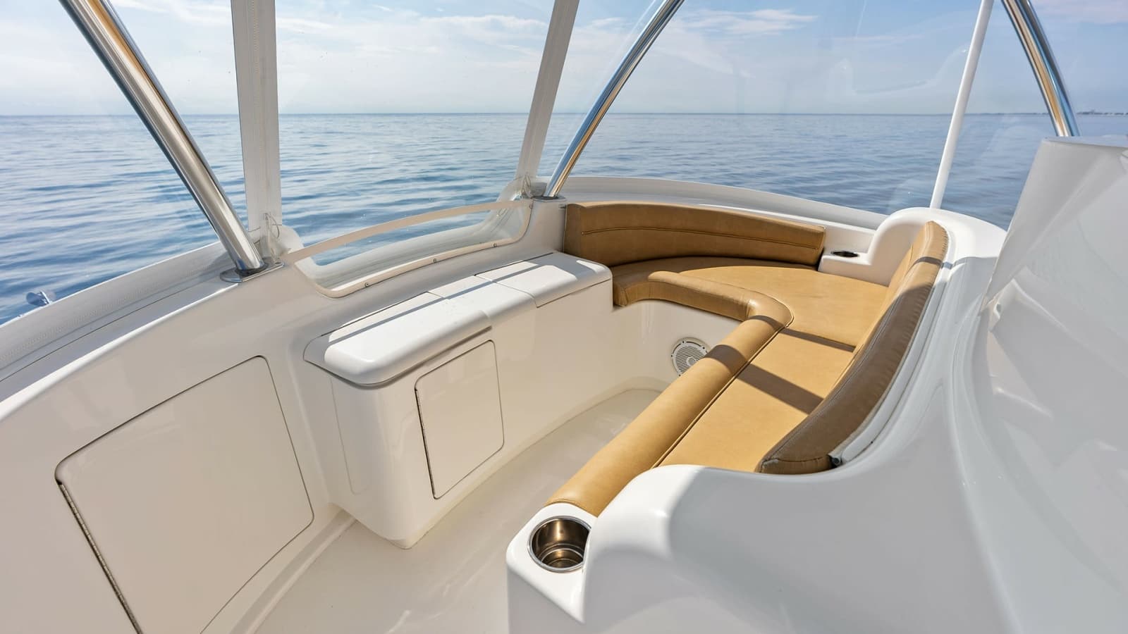 2017 Viking 80 Convertible - Photo 49