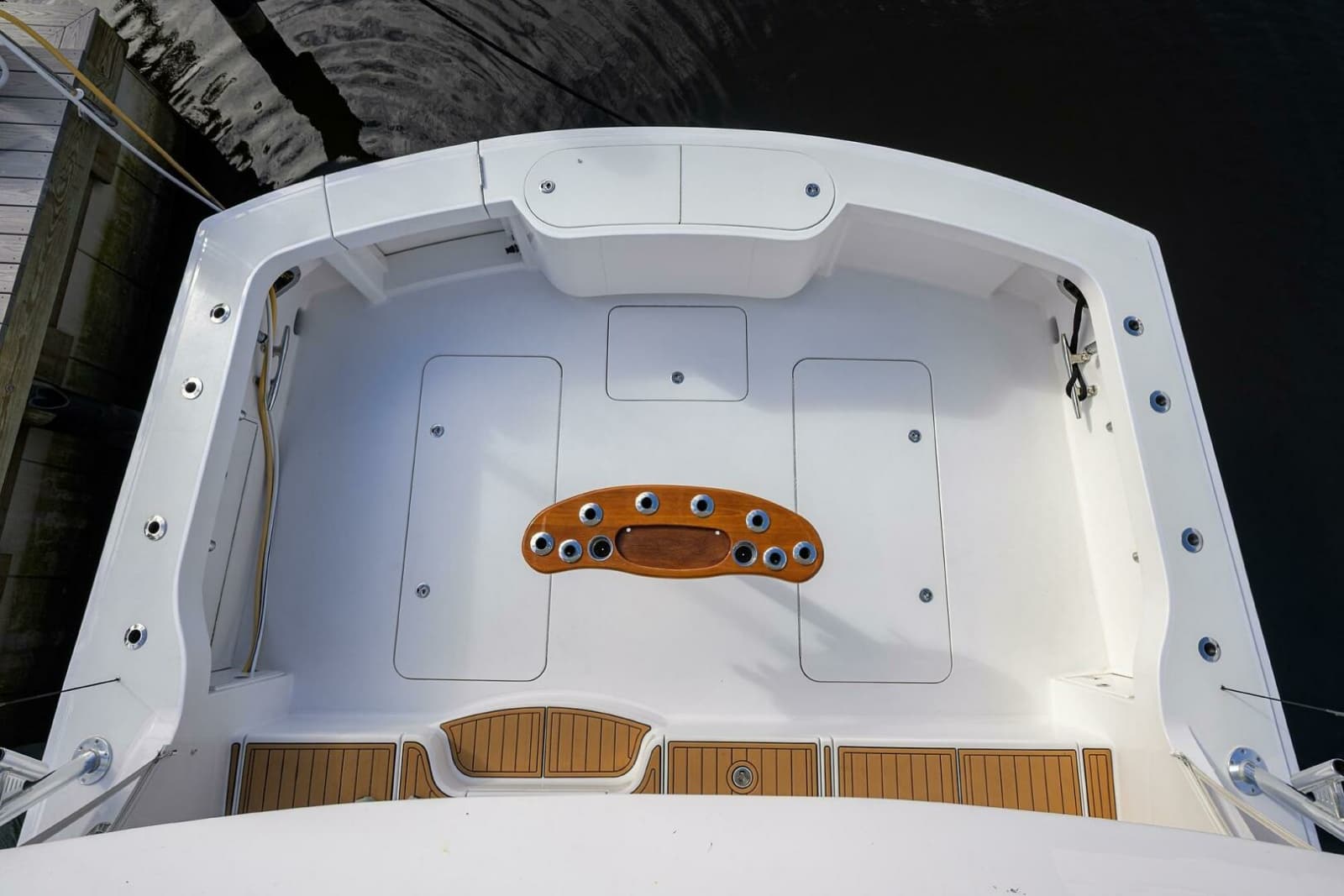 2013 Hatteras GT63 - Photo 33