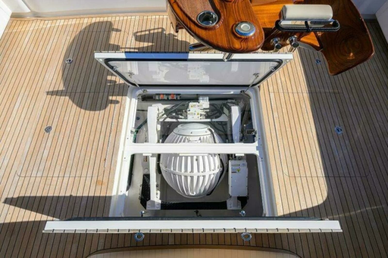 2020 Viking 72 Convertible - Photo 32