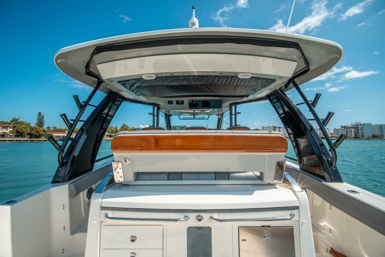 2023 Boston Whaler 420 Outrage - Photo 10