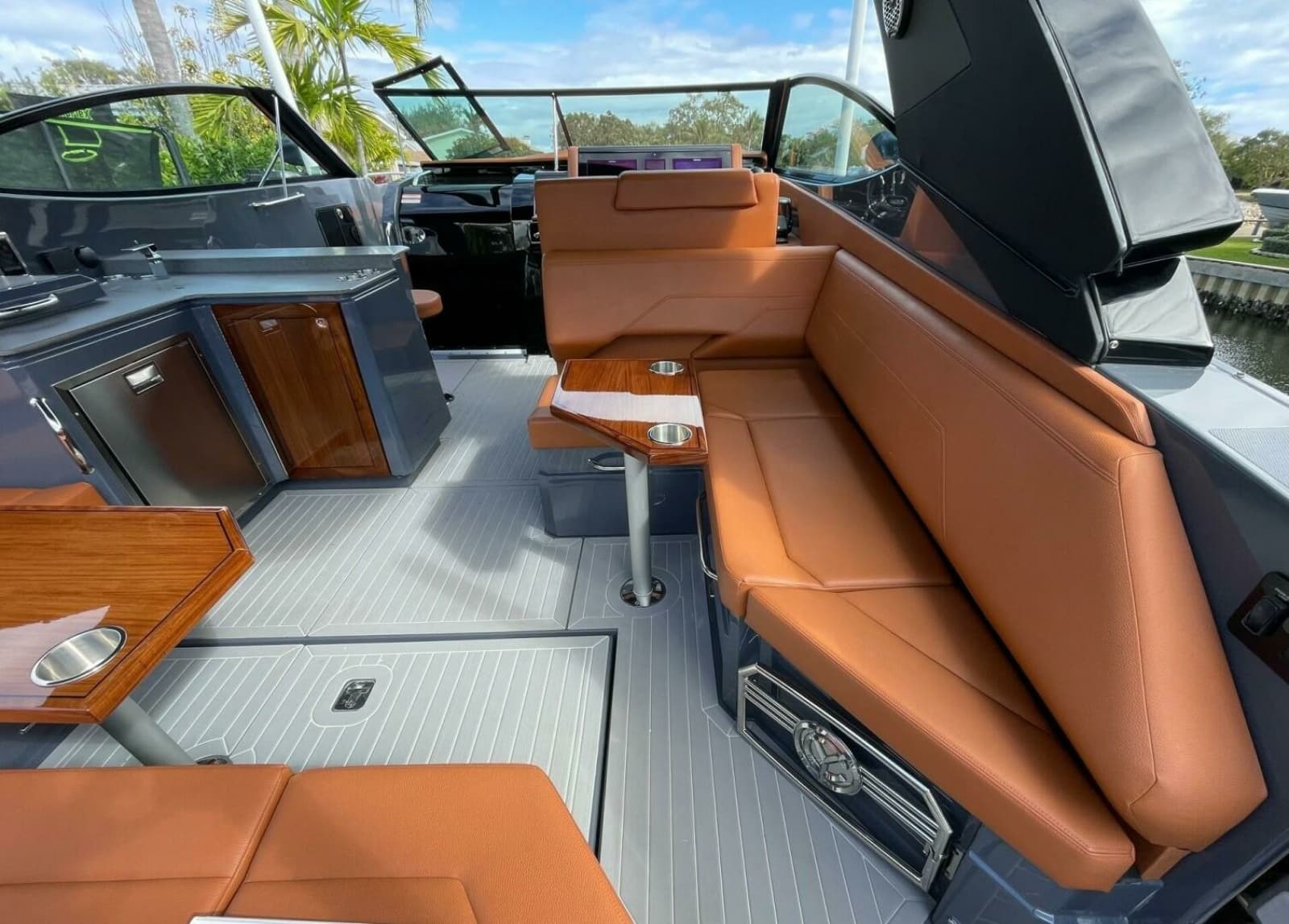 2023 Cruisers Yachts 38 GLS - Photo 42