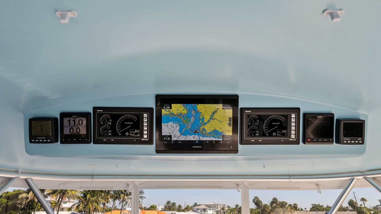 2021 Viking 54 Convertible - Photo 31