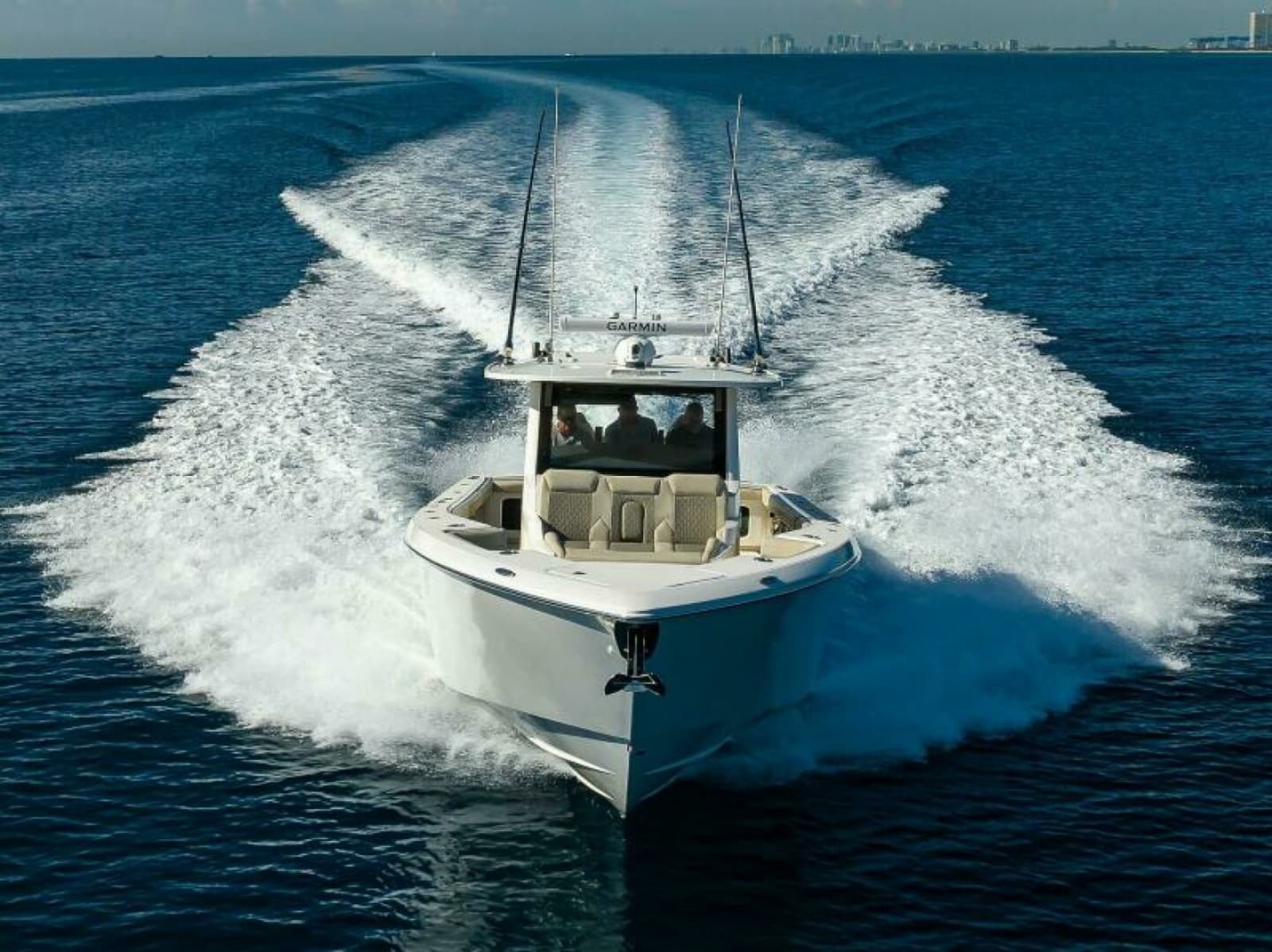 2021 Solace Center Console - Photo 32