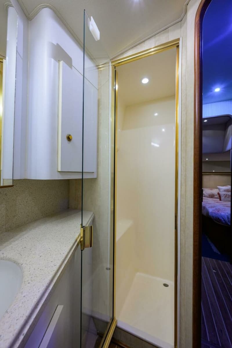 2006 Ocean Yachts 57 Super Sport - Photo 44