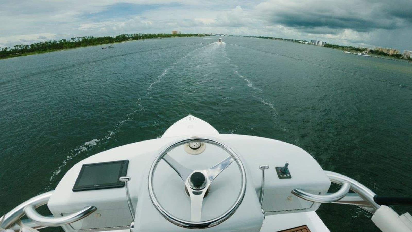 2007 Viking 64 Convertible - Photo 30