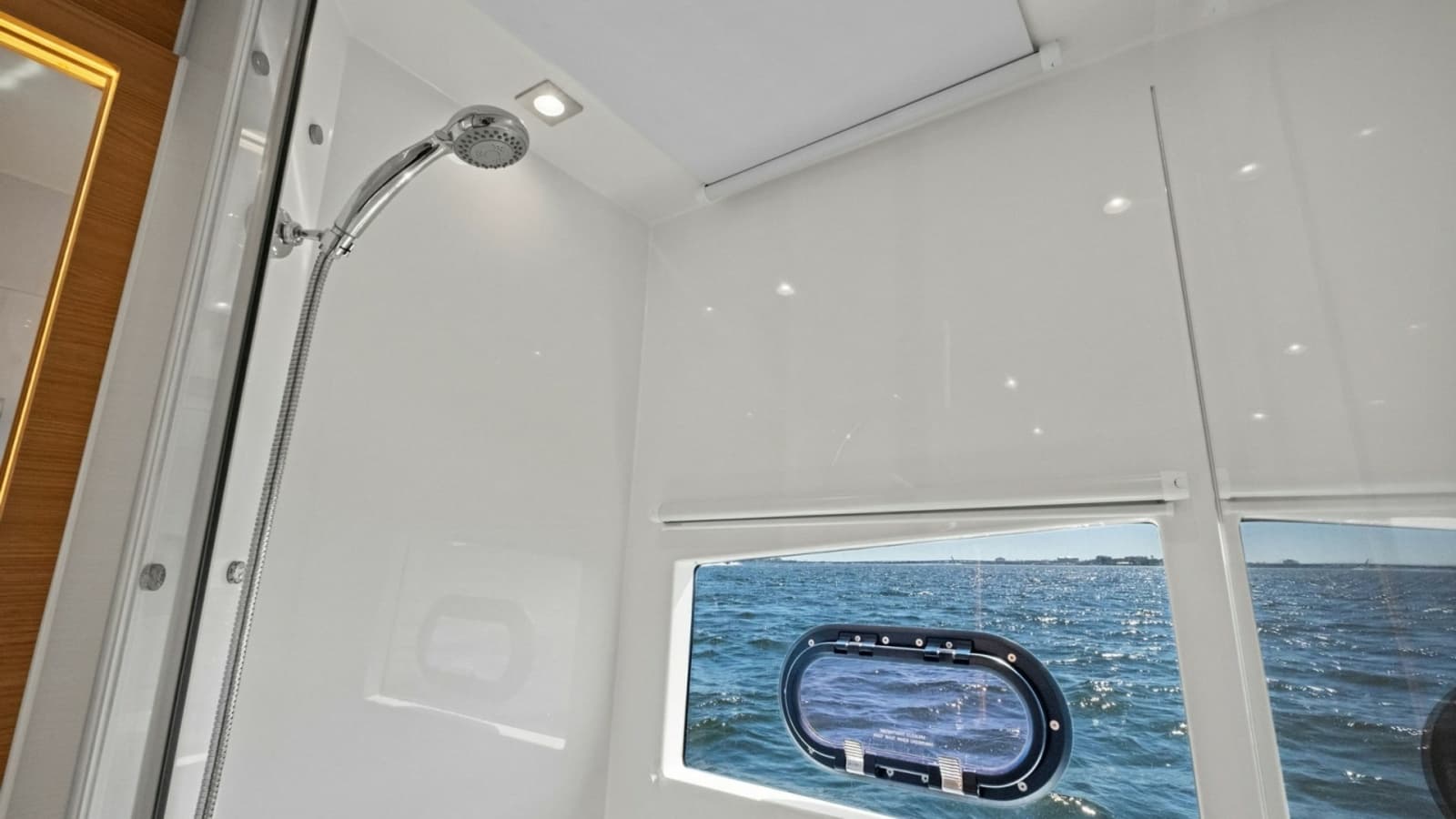 2022 Aquila 54 Yacht - Photo 41