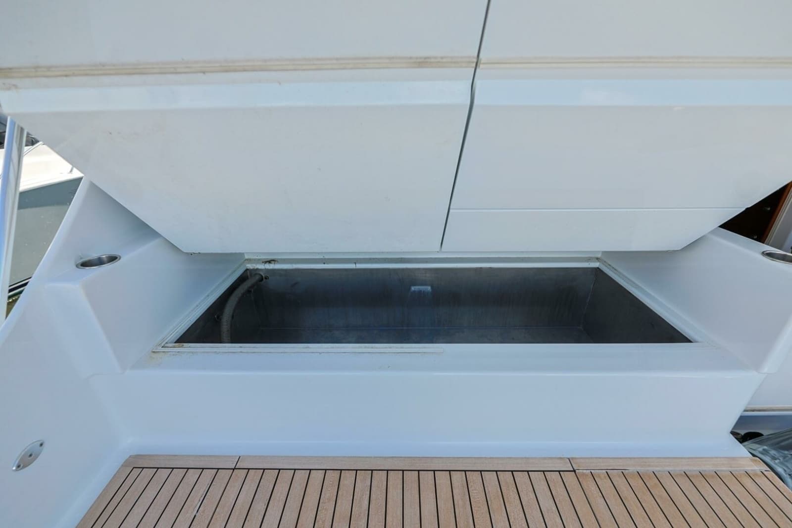 2014 Blackwell 62 Convertible - Photo 67