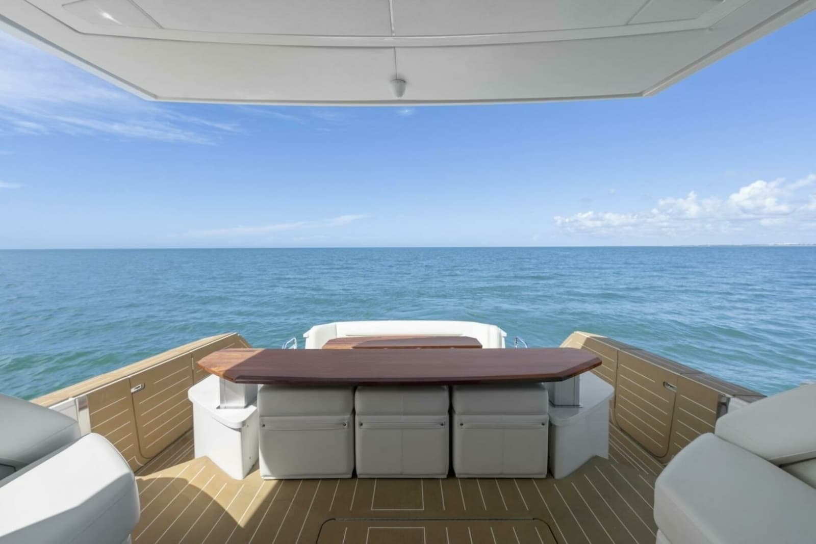 2023 Tiara Yachts EX 60 - Photo 57