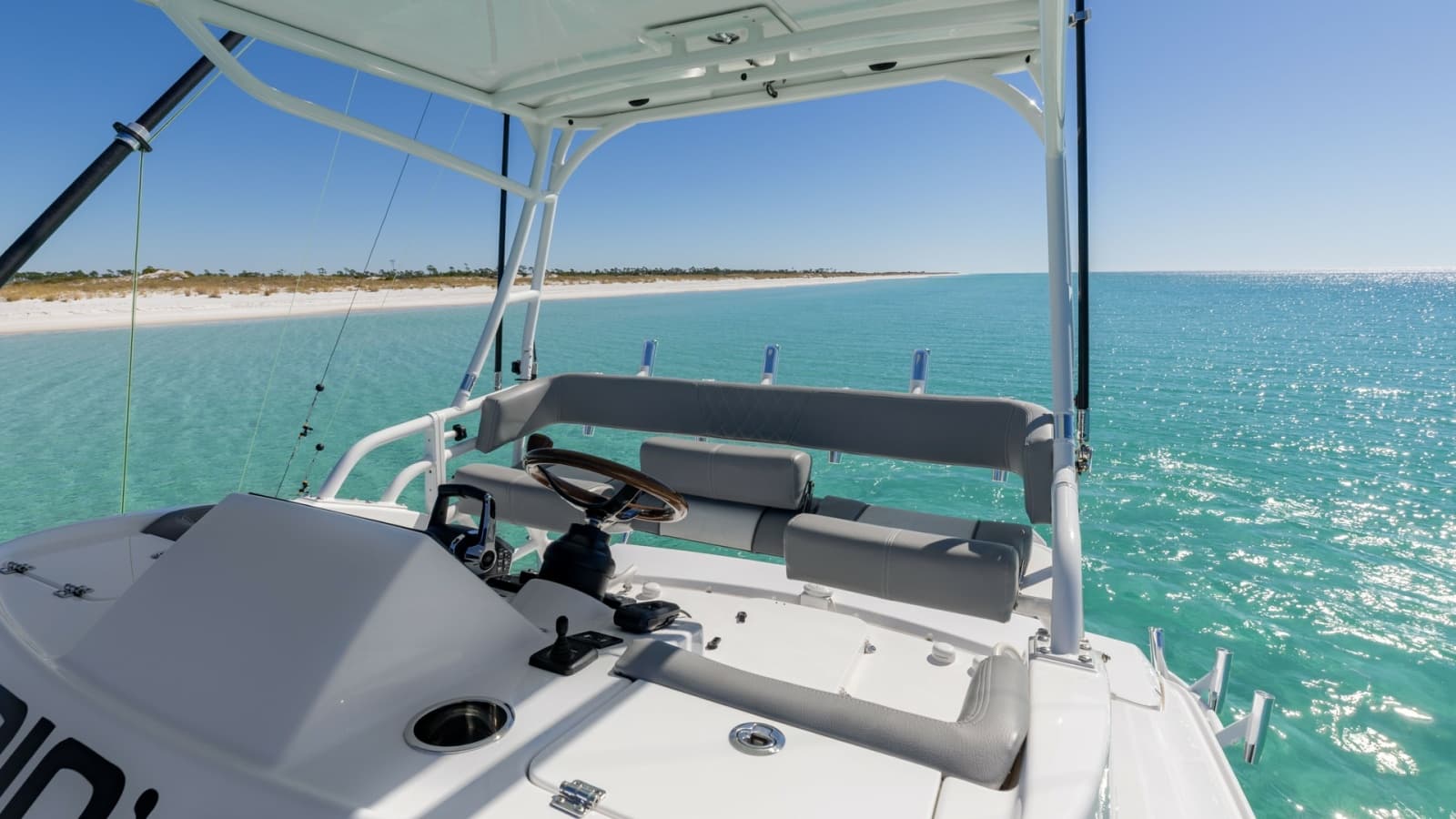 2024 Everglades 455 Center Console - Photo 30