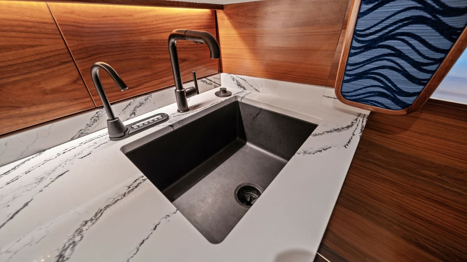 2024 Viking 64 Convertible - Photo 28