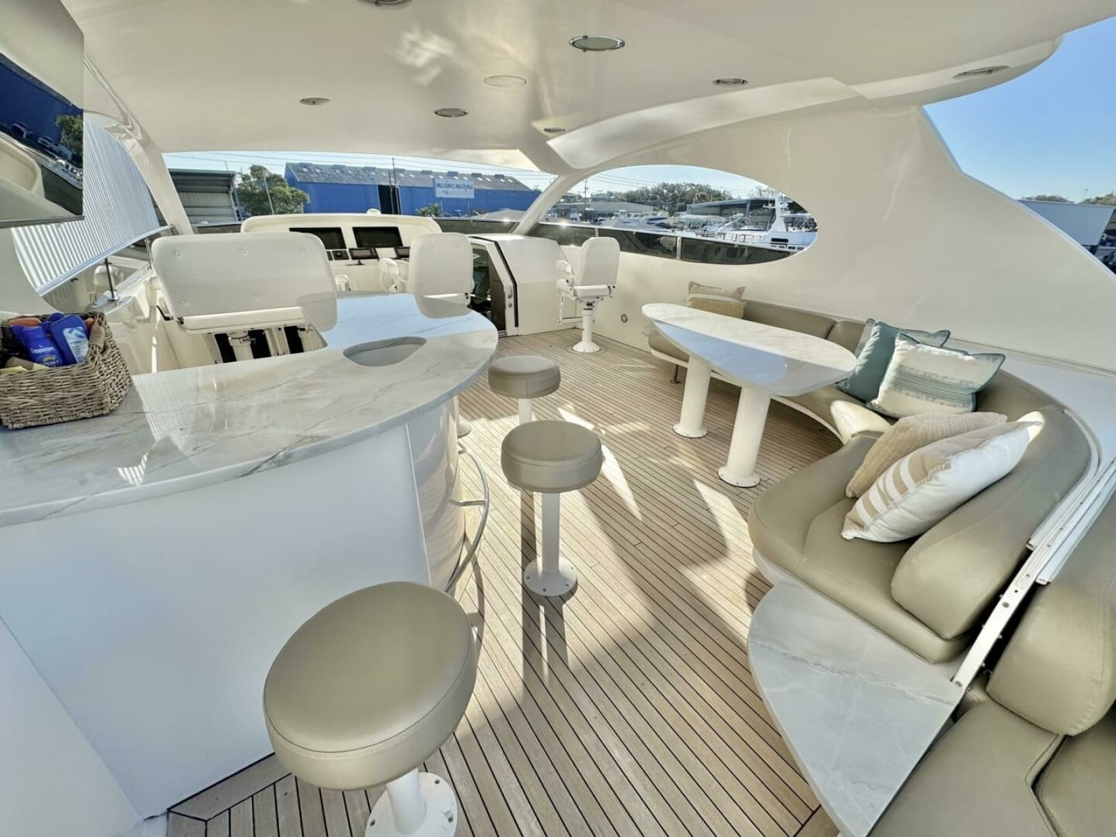 2001 Lazzara Yachts 94 Motor Yacht - Photo 101