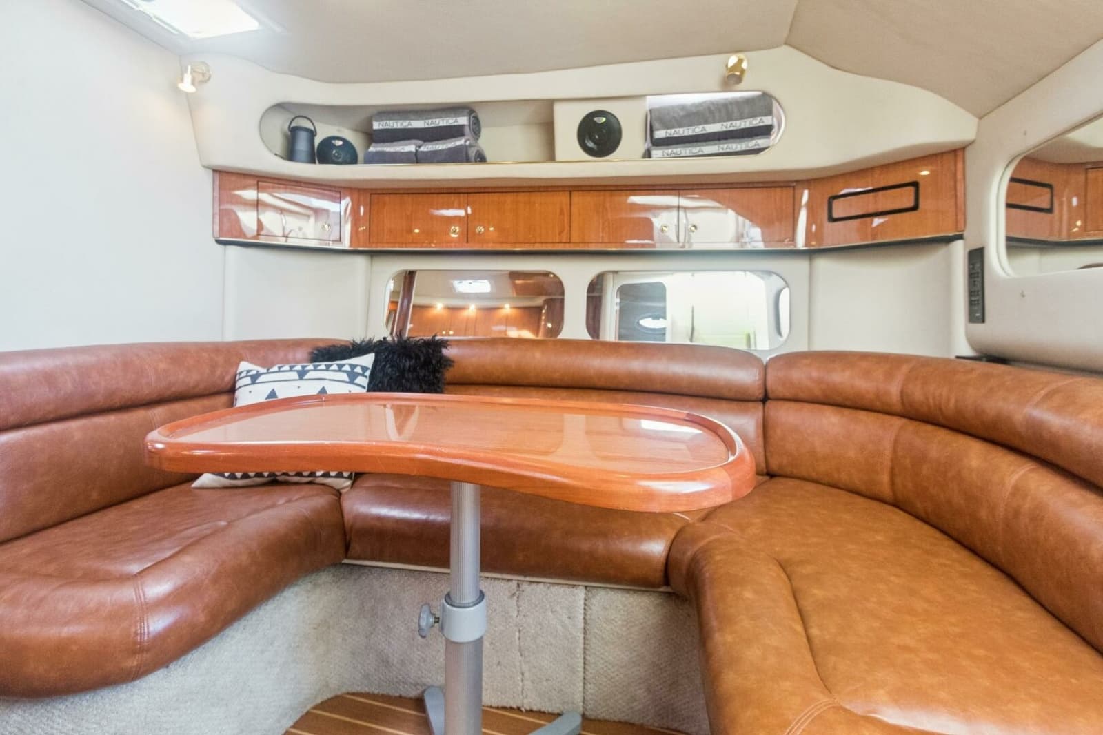 2000 Sea Ray 370 Express Cruiser - Photo 6