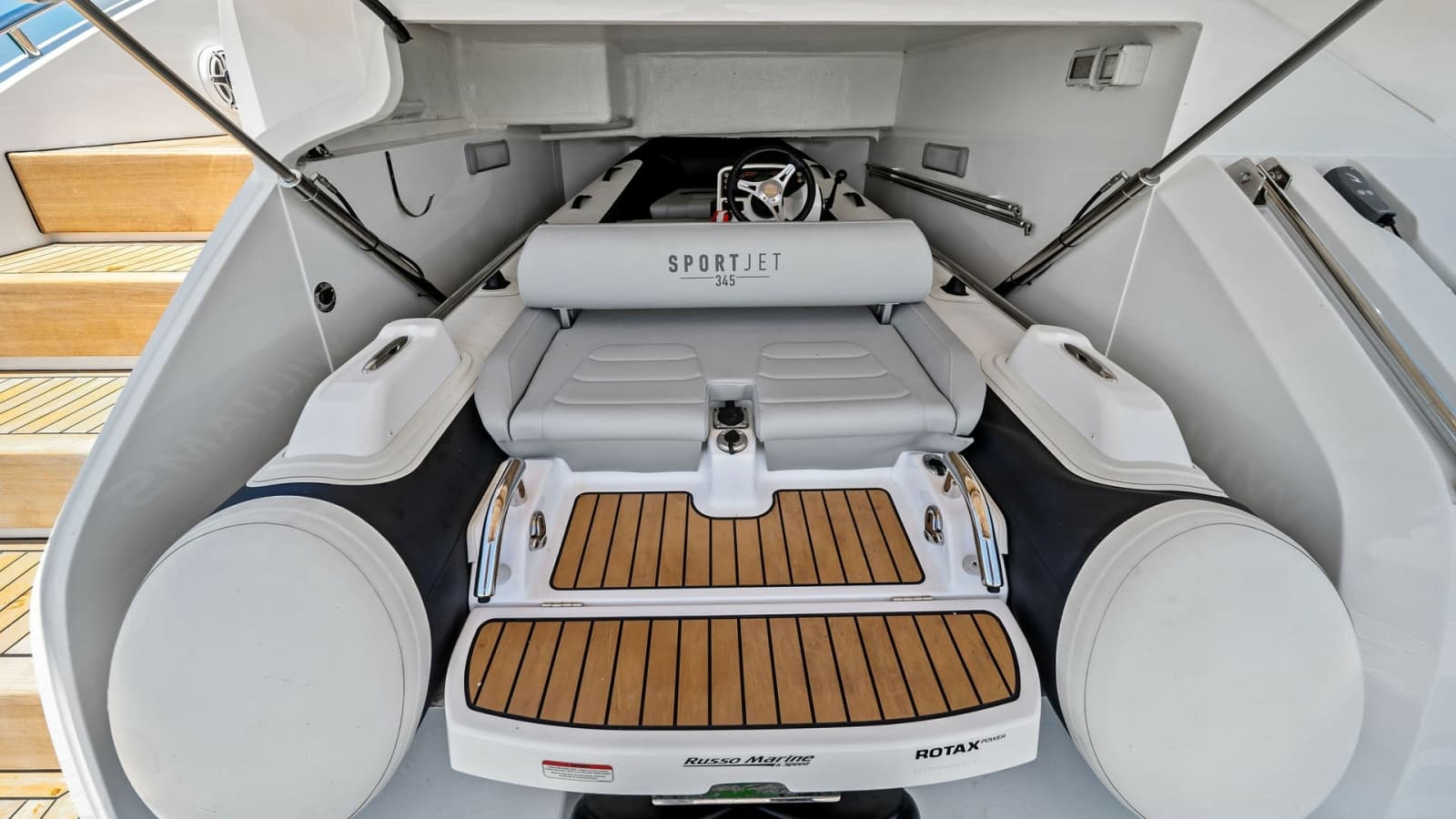 2019 Princess V65 - Photo 61