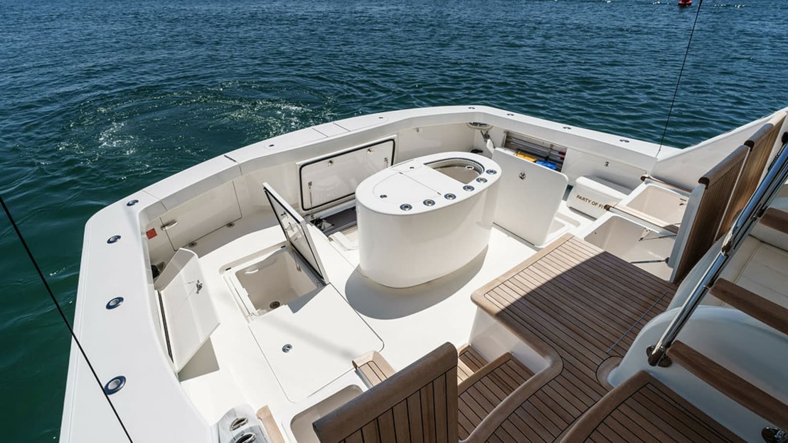 2019 Viking 80 Skybridge - Photo 63