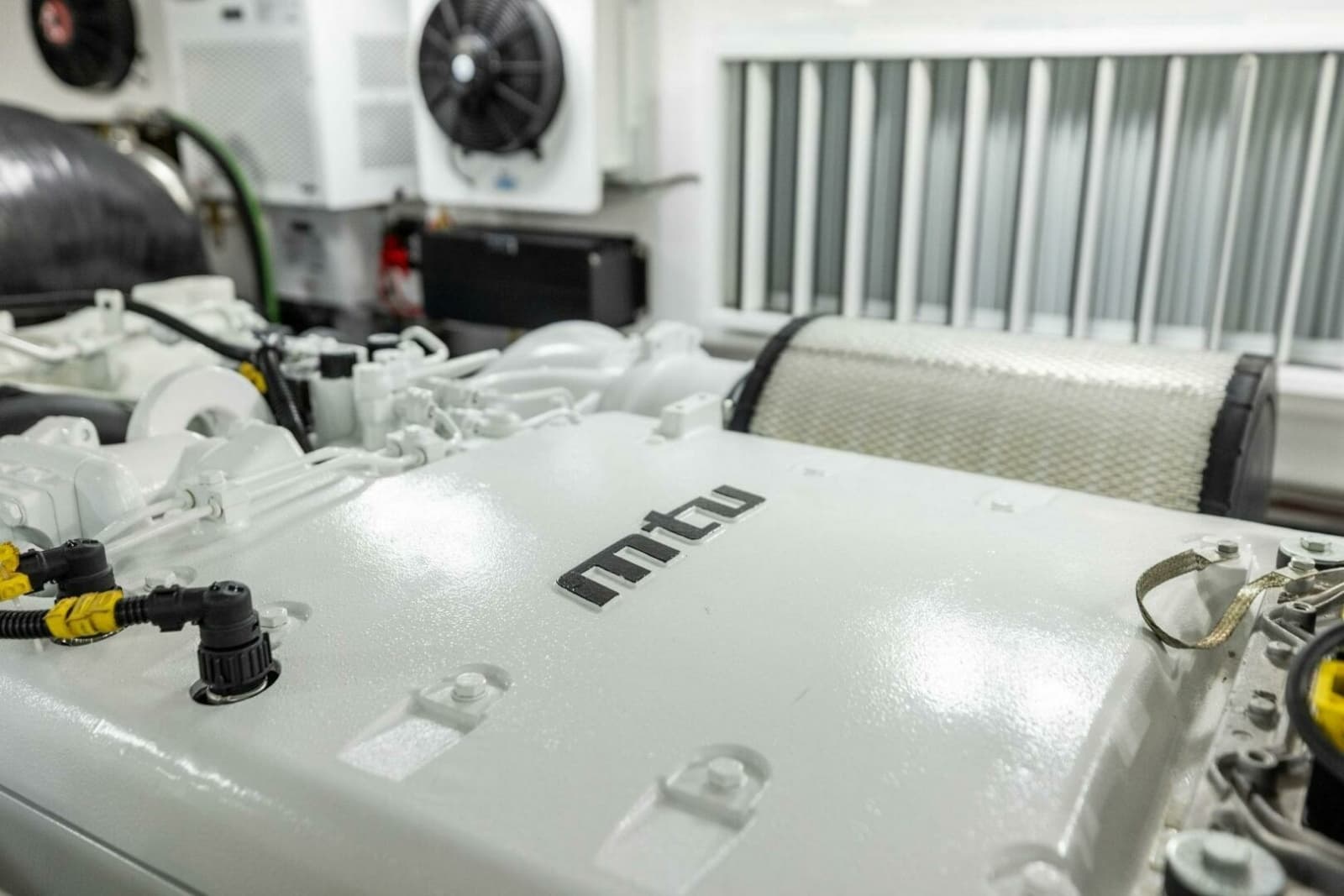 2026 Viking 82 Convertible - Photo 285
