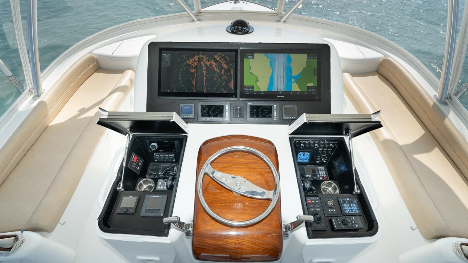 2017 Viking 55 Convertible - Photo 30