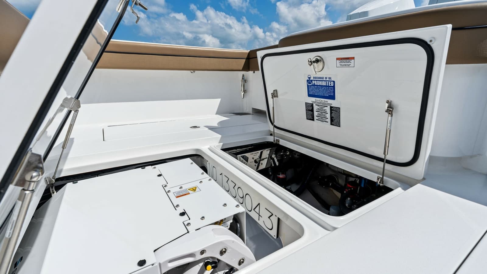2024 Valhalla Boatworks V-37 - Photo 17