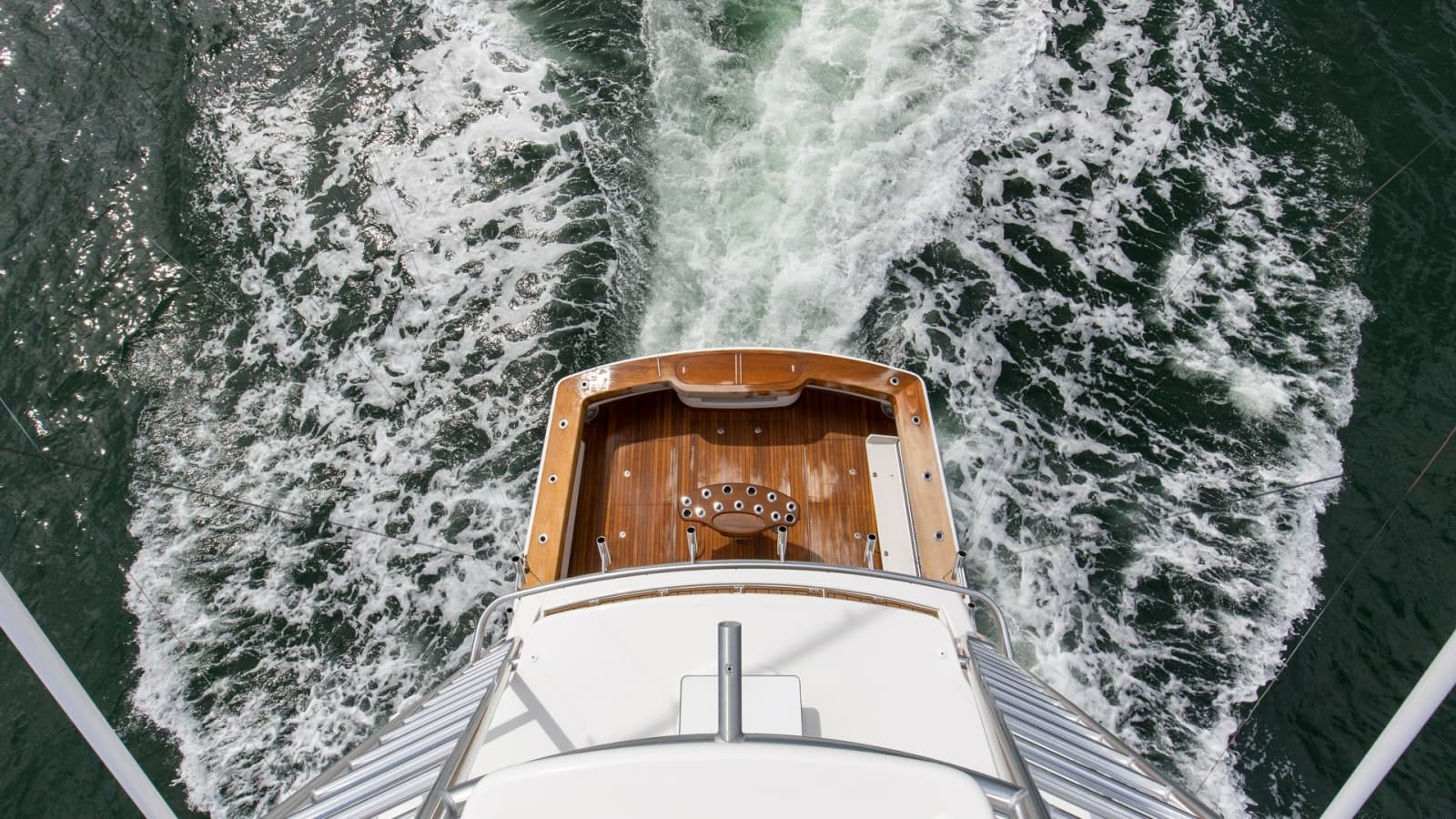 2022 Viking 58 Convertible - Photo 44
