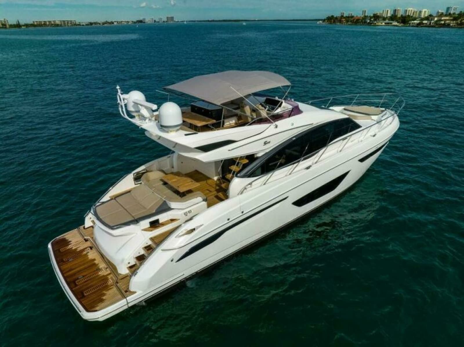2016 Princess S65 - Photo 43