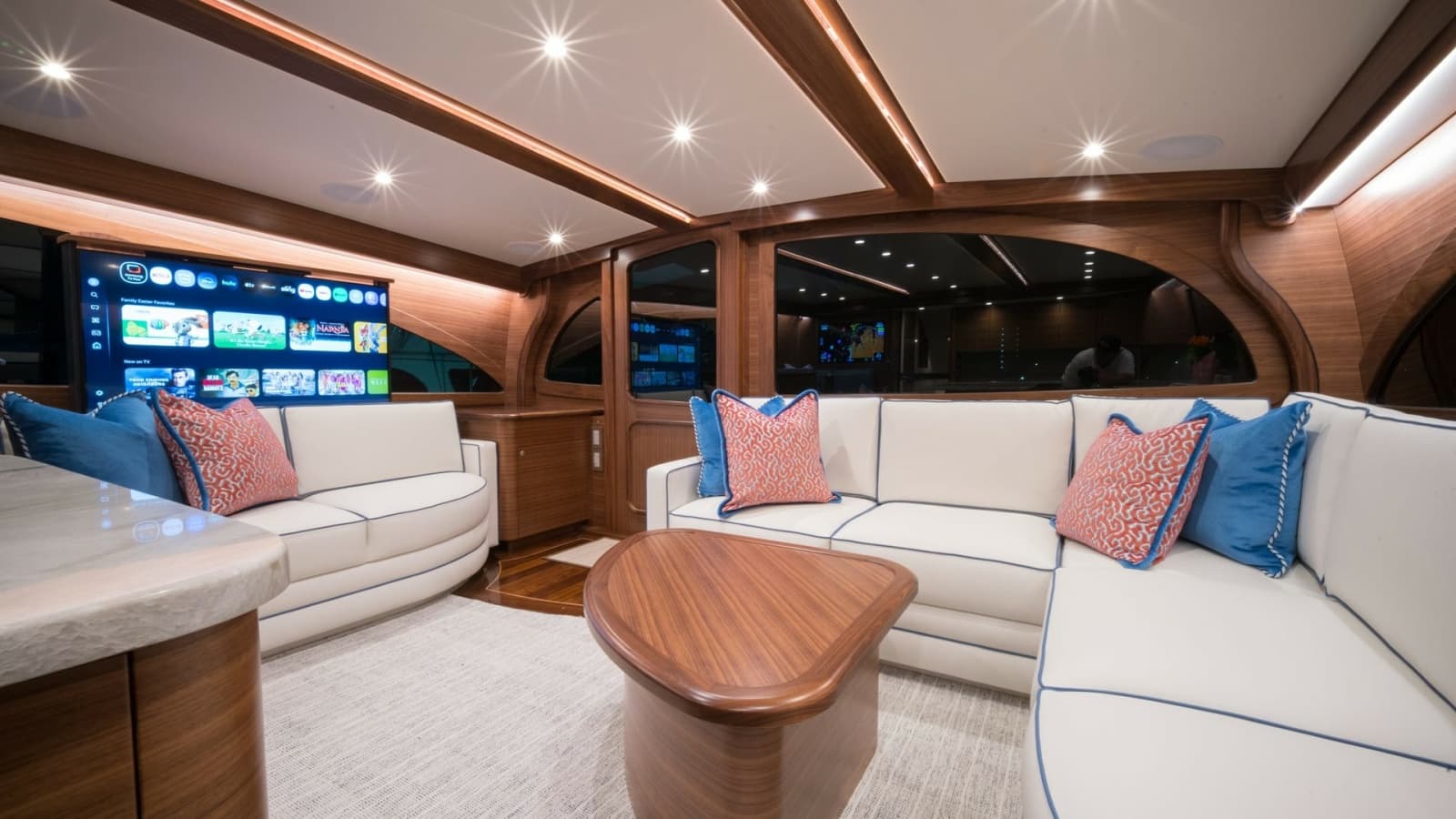 2026 Winter Custom Yachts 75 Open Convertible - Photo 2