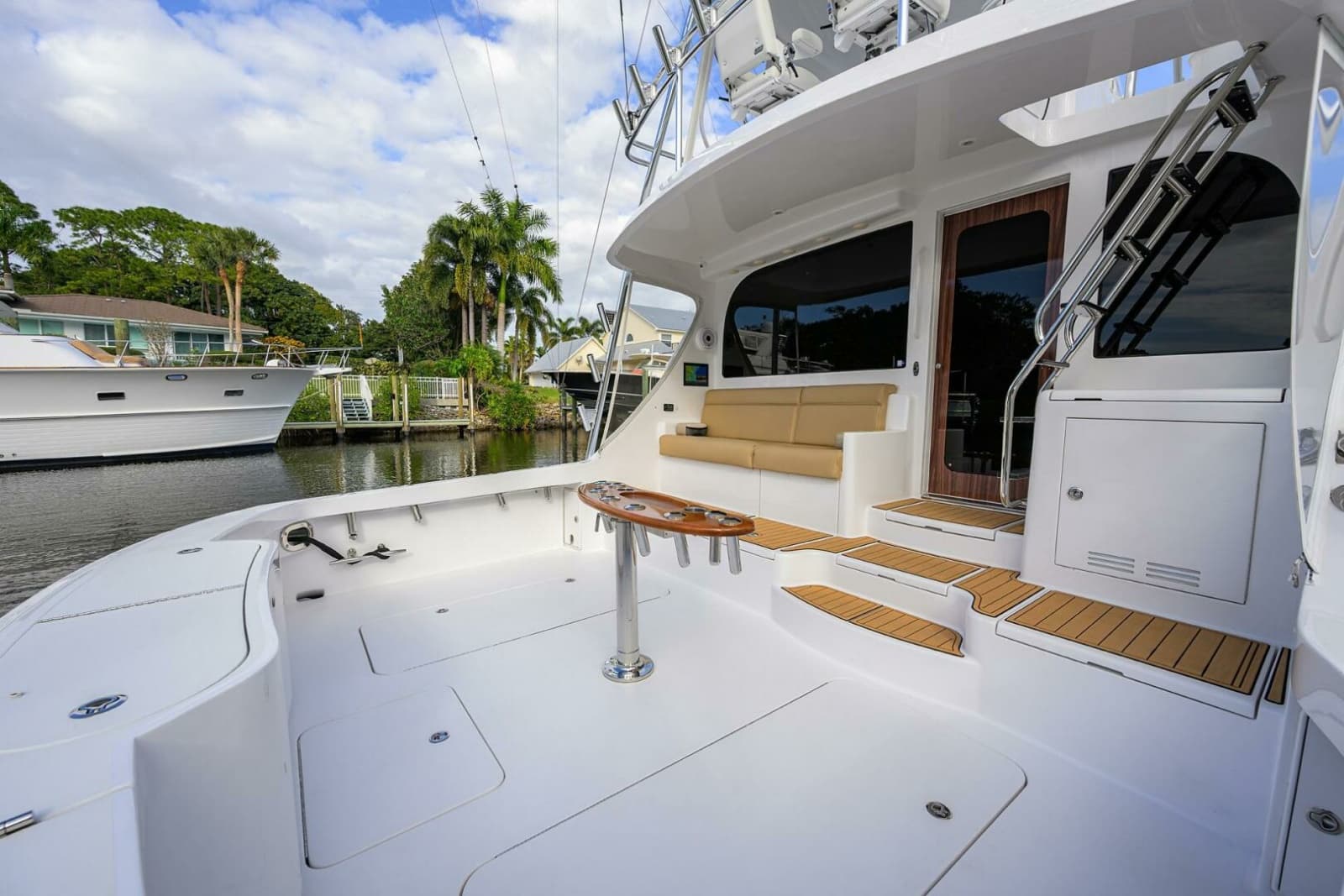 2013 Hatteras GT63 - Photo 34
