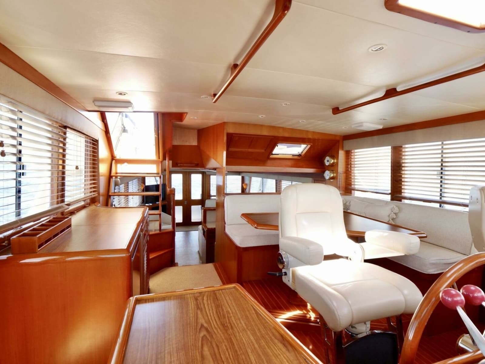 2000 Offshore Yachts 62 Pilothouse - Photo 14