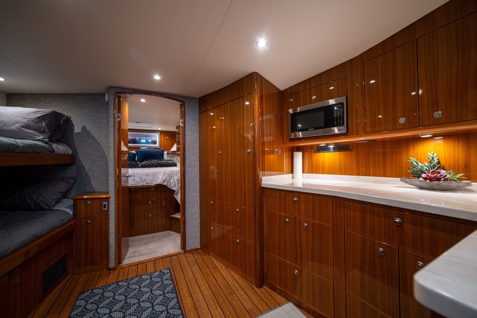 2023 Viking 46 Billfish - Photo 14