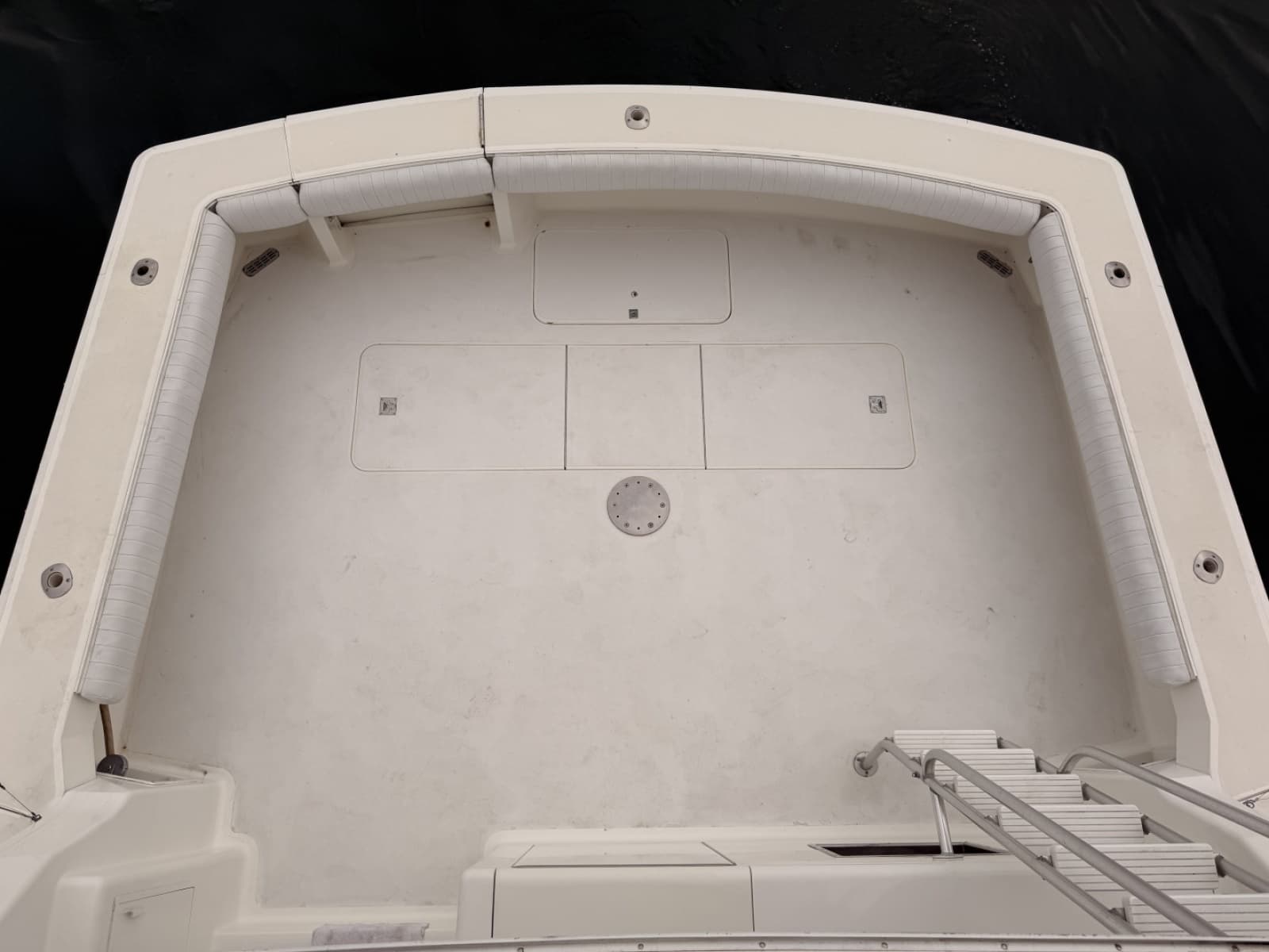 1994 Viking 50 Convertible - Photo 46