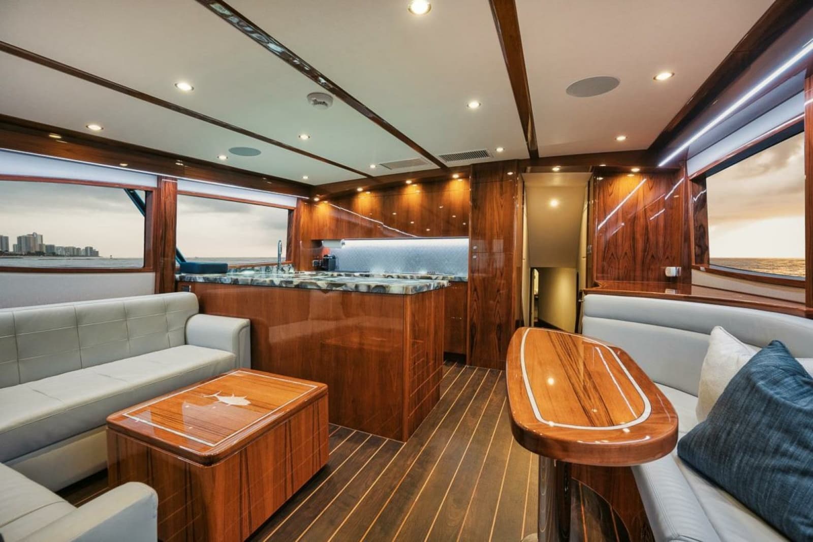 2020 Hatteras Convertible GT59 - Photo 2