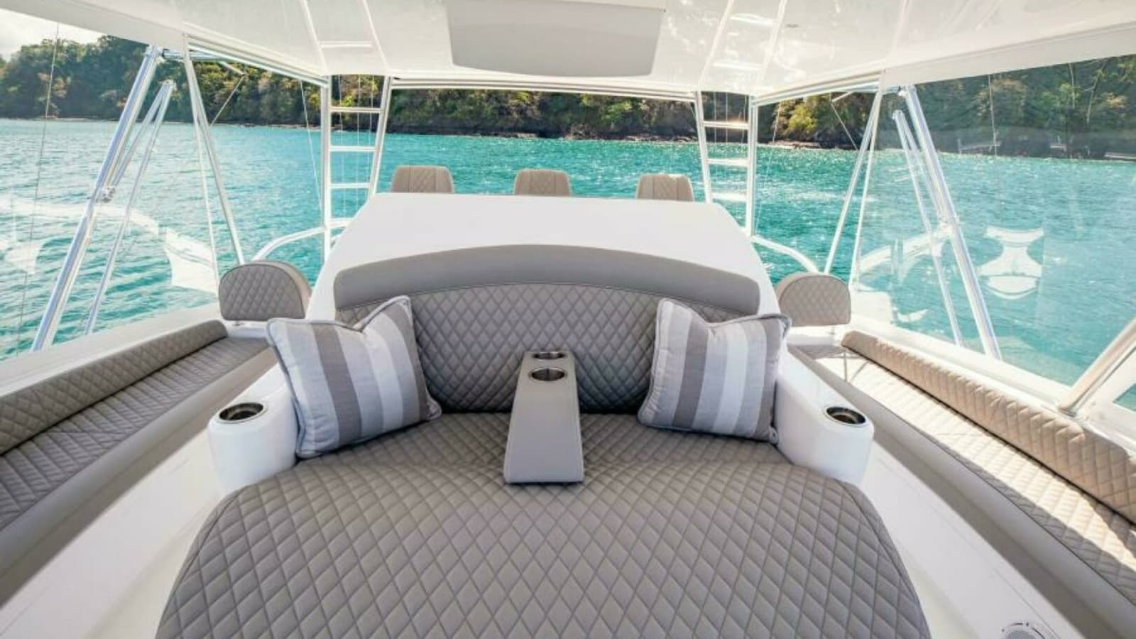 2023 Viking 64 Convertible - Photo 6