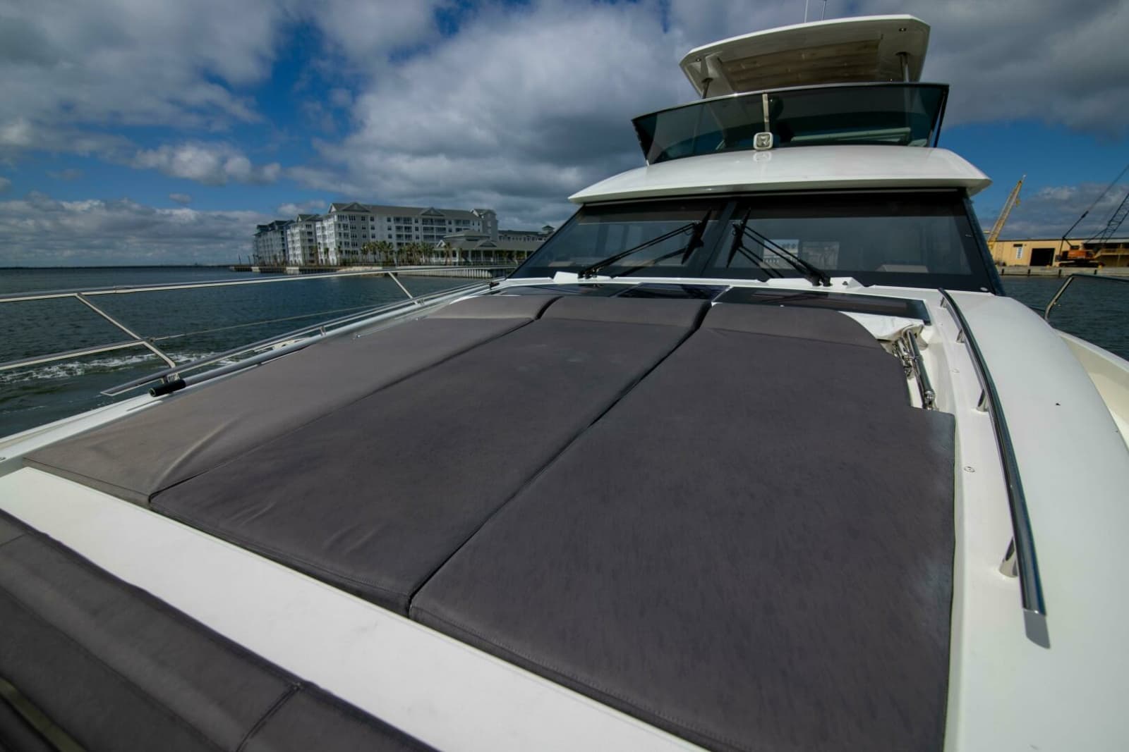 2018 Prestige 680 Flybridge - Photo 40