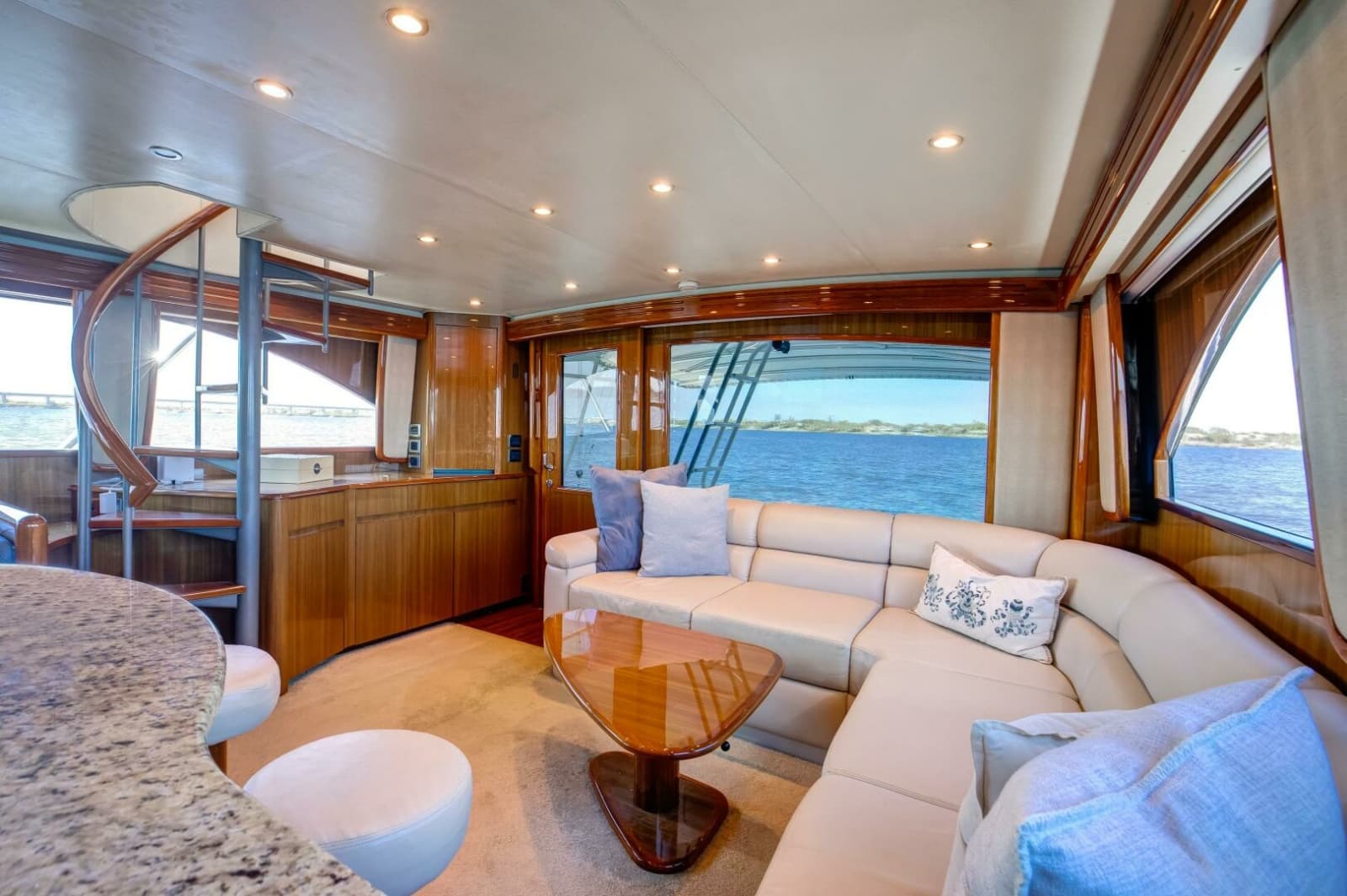 2009 Viking 64 Enclosed Bridge w/ Tower - Photo 16