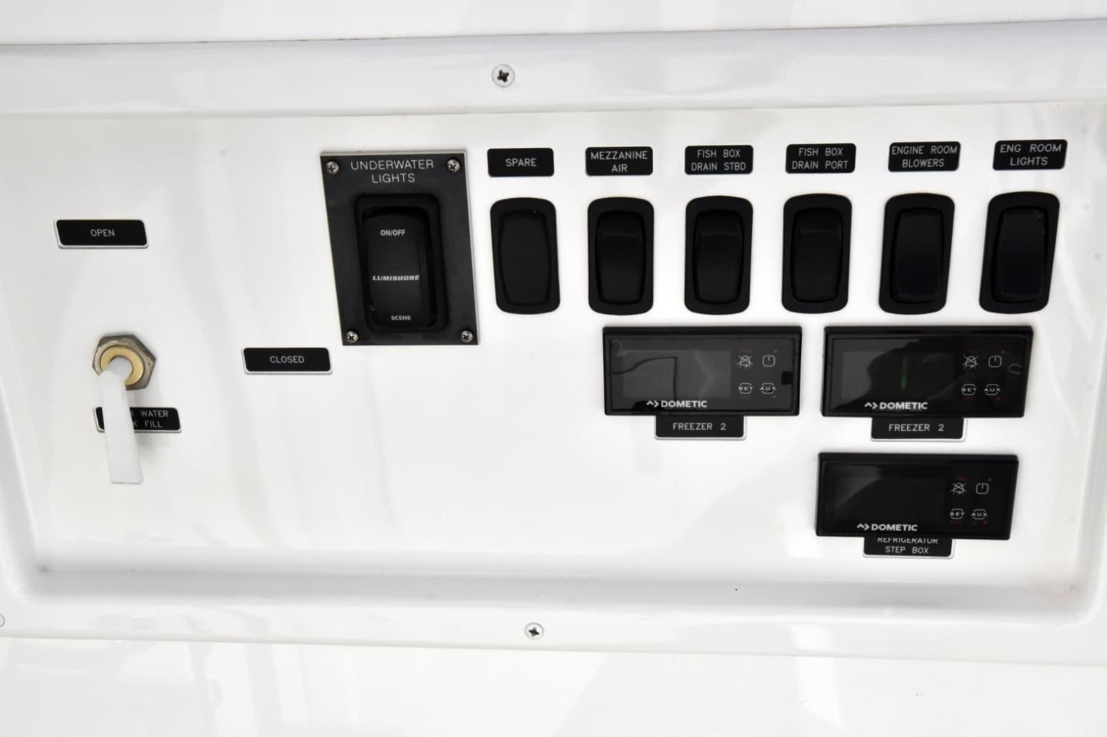 2019 Viking 80 Skybridge - Photo 197