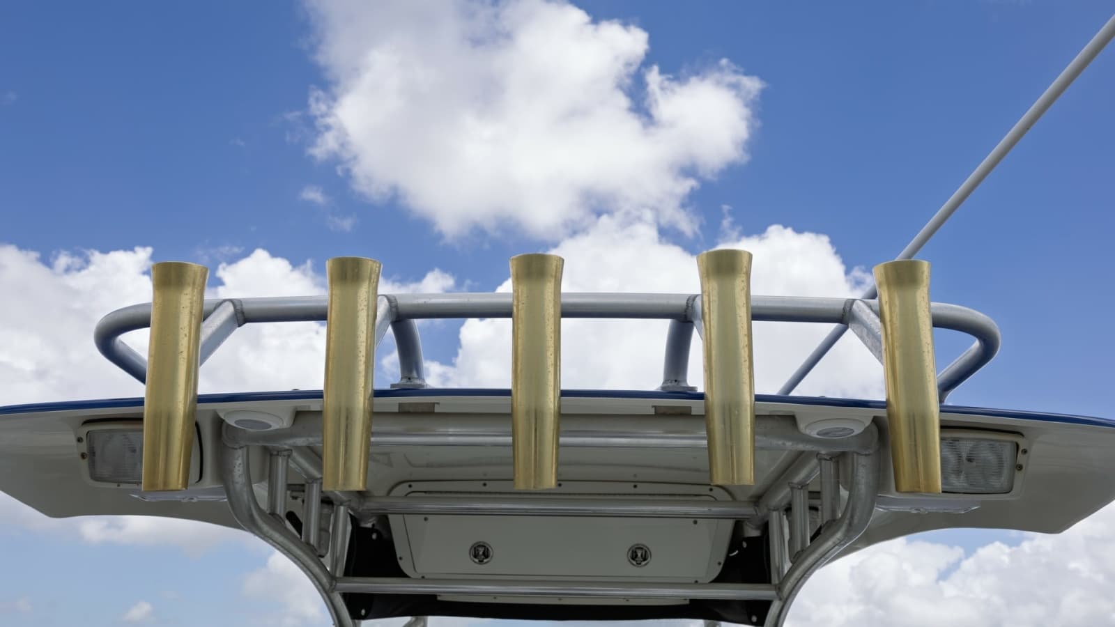 2005 Triton 351 Center Console - Photo 9