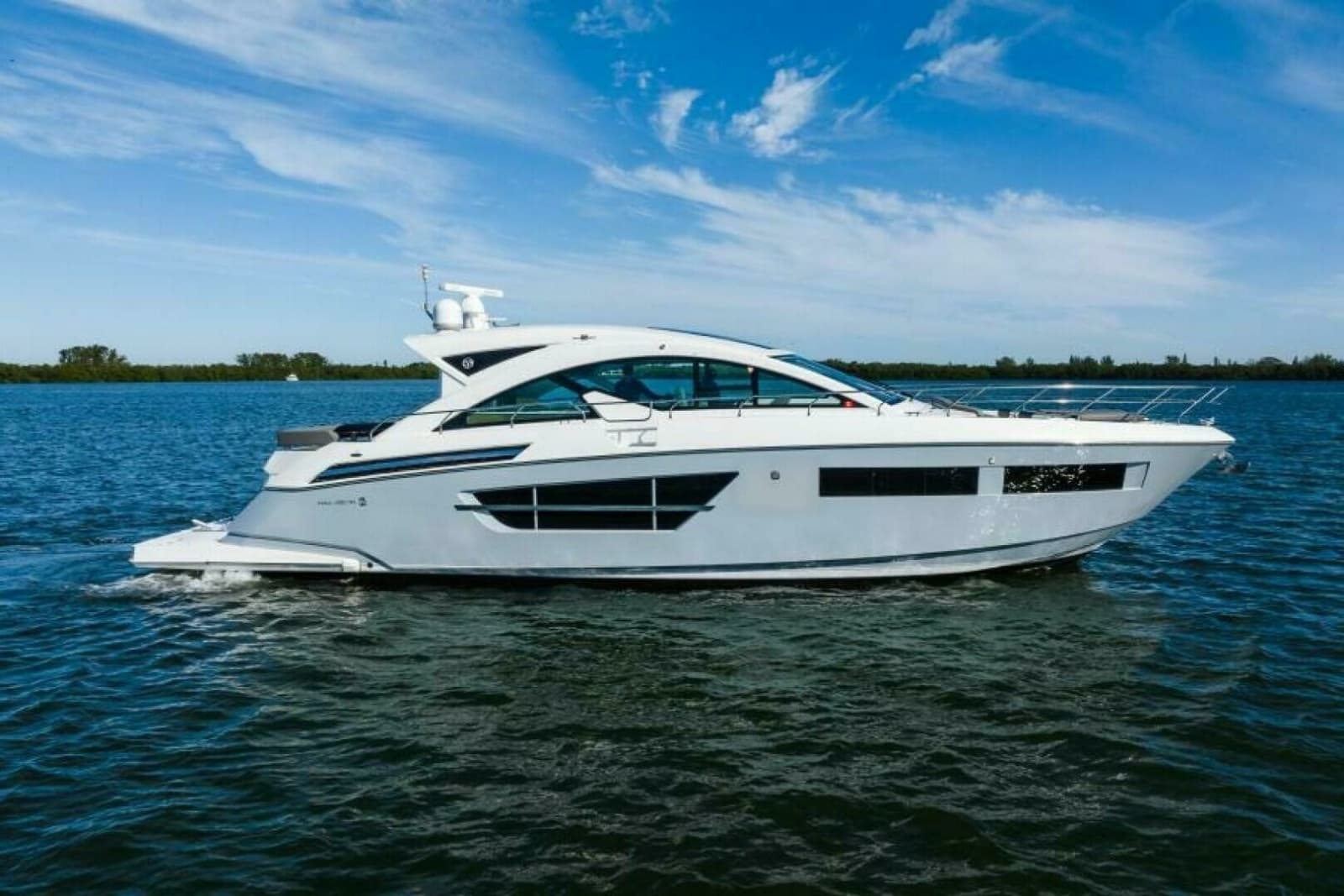 2019 Cruisers Yachts 60 Cantius - Photo 1