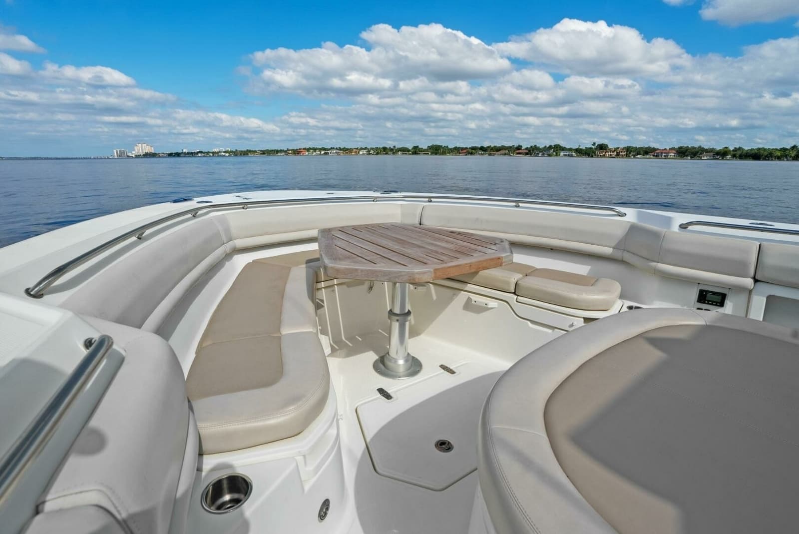 2019 Boston Whaler 380 Outrage - Photo 21