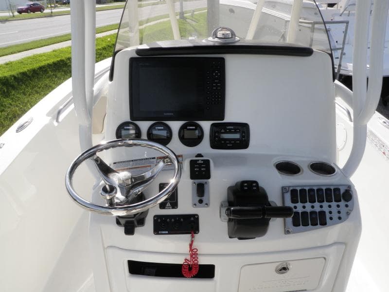 2015 NauticStar 2500 XS Center Console