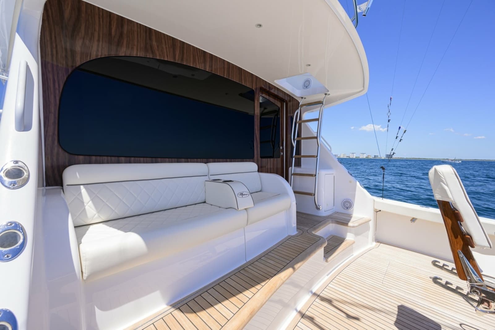 2024 Viking 54 Convertible - Photo 43