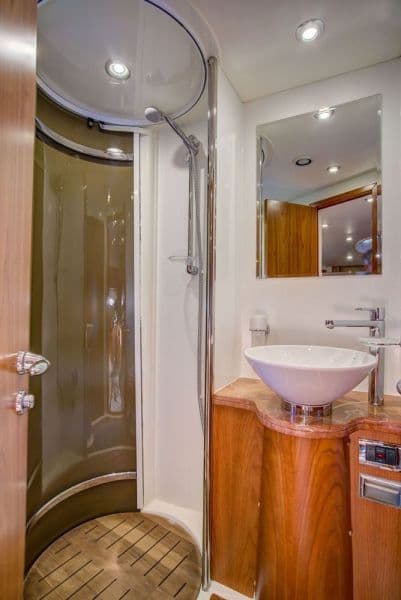 2010 Sunseeker Predator