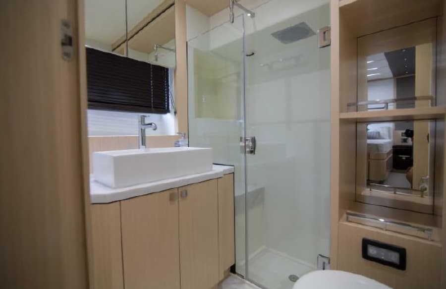 2018 Sunseeker Predator