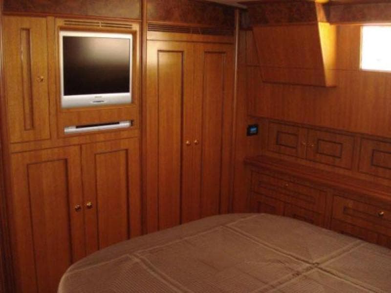 2005 Ocean Alexander Motor