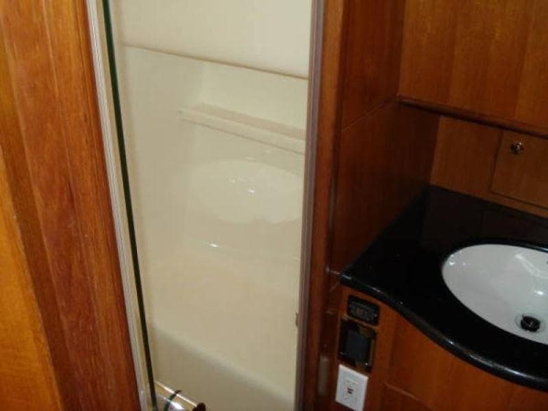 2005 Ocean Alexander Motor