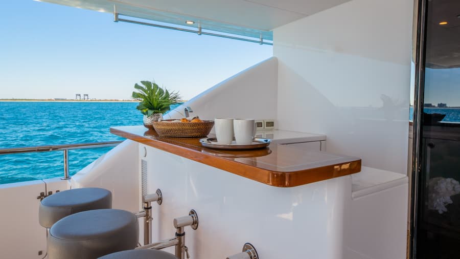 2028 Hargrave Raised Pilothouse - Photo 7