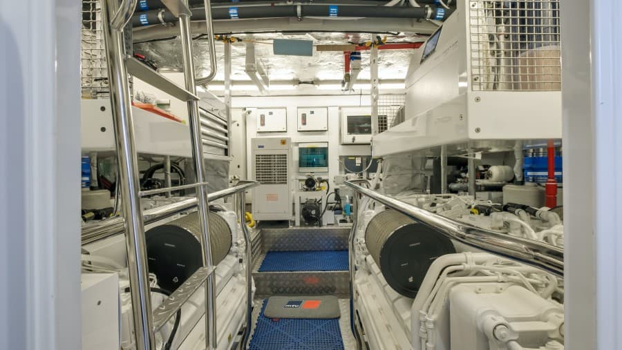 2018 Sunseeker 86 Yacht